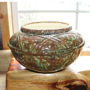 Vintage Atlantic Mold Ceramic Planter Pot